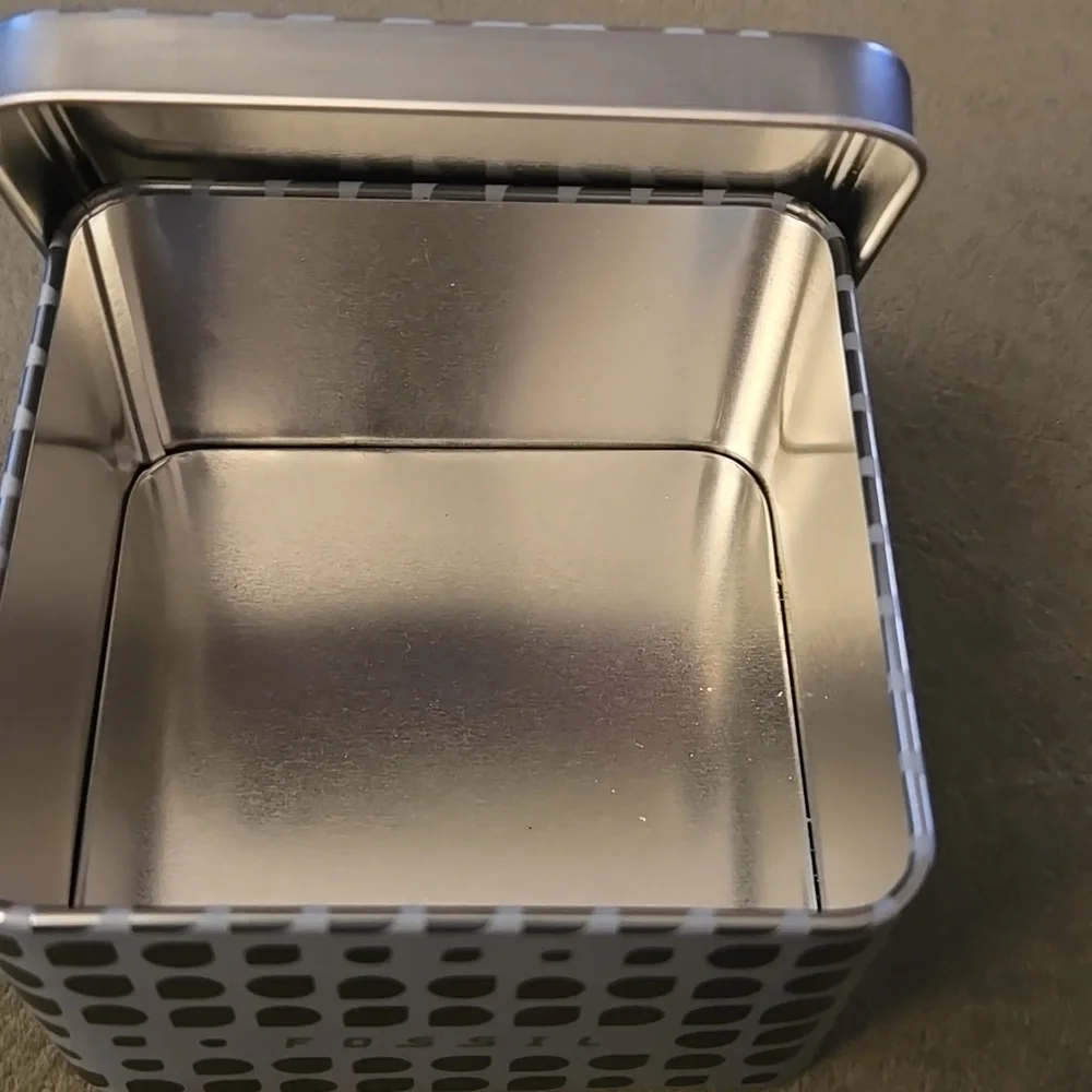 FOSSIL Metal Box - Picture 2 of 8